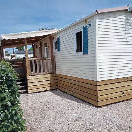 مكان تخييم Ohana *